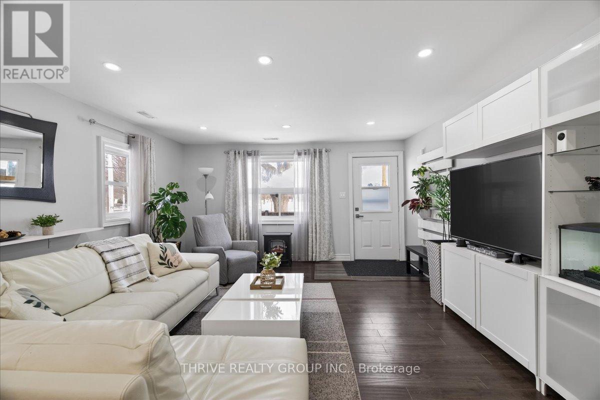 Photo 13 of 30 for 155 Gammage Street