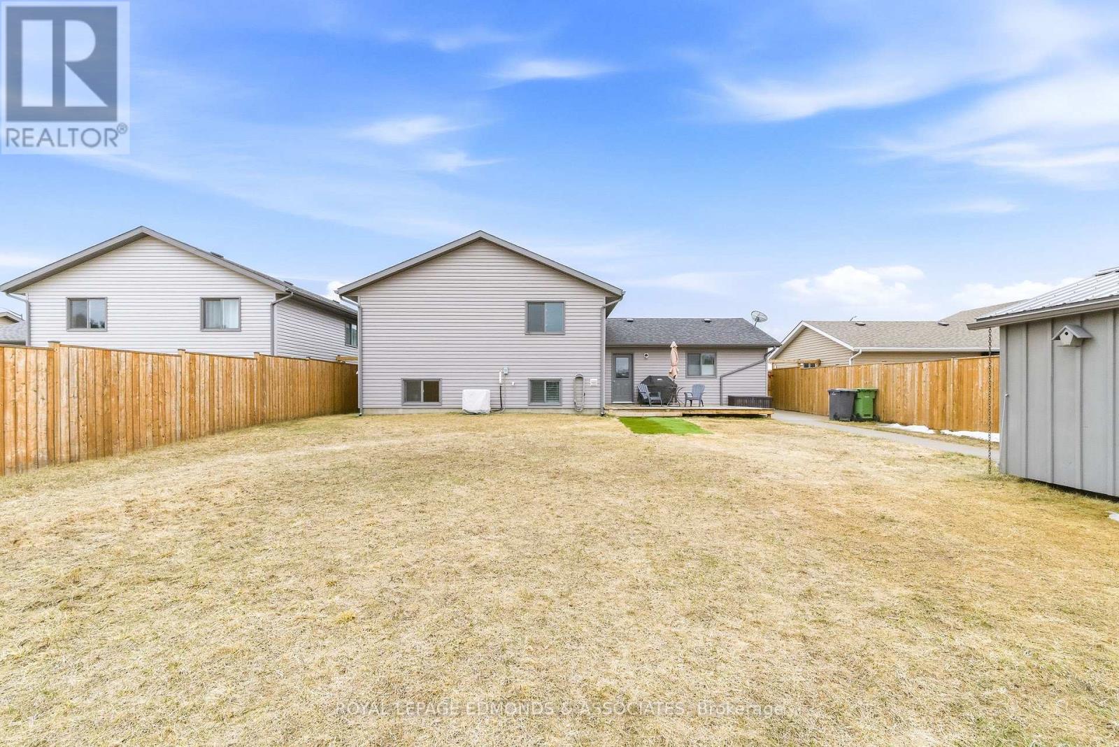 5 Nile Street, Petawawa, Ontario  K8H 2W8 - Photo 32 - X13005946