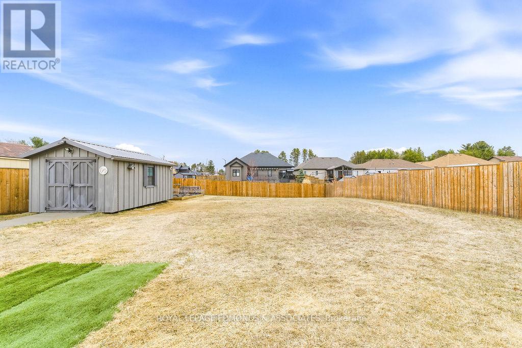 5 Nile Street, Petawawa, Ontario  K8H 2W8 - Photo 33 - X13005946