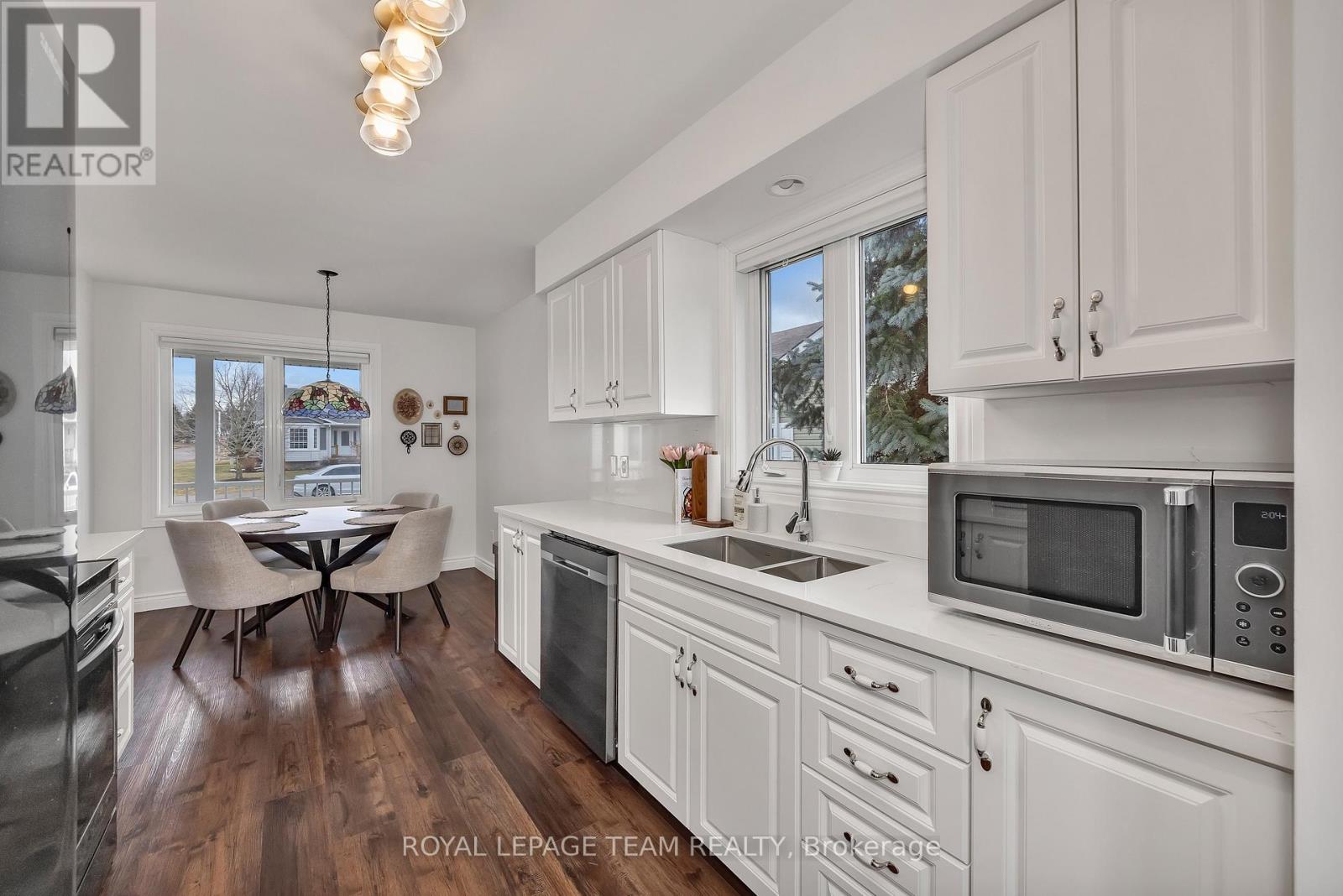 54 Haramis Drive, Renfrew, Ontario  K7V 4M8 - Photo 8 - X13005742