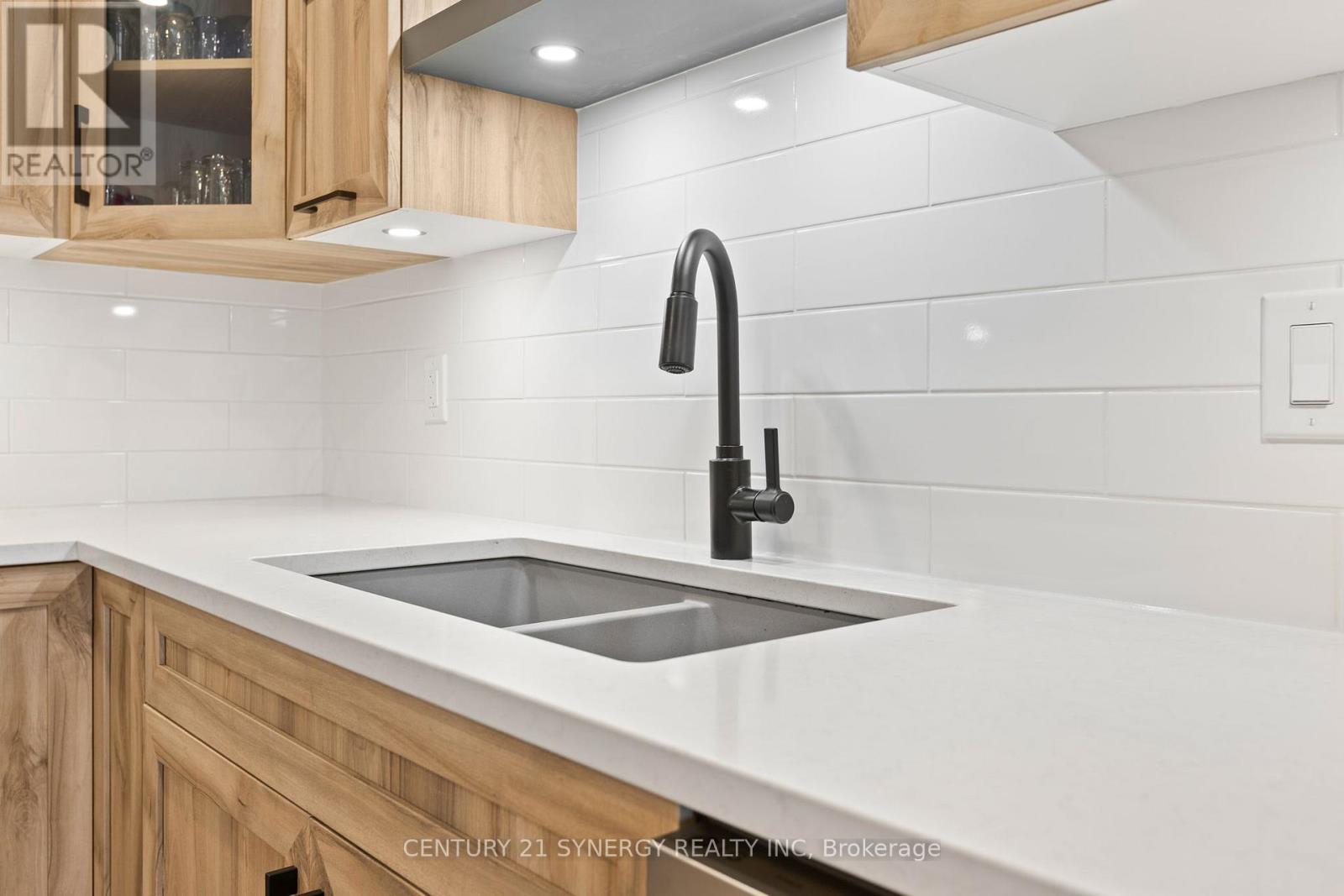 710 - 360 Montee Outaouais Street, Clarence-Rockland, Ontario  K4K 0N3 - Photo 10 - X13005788