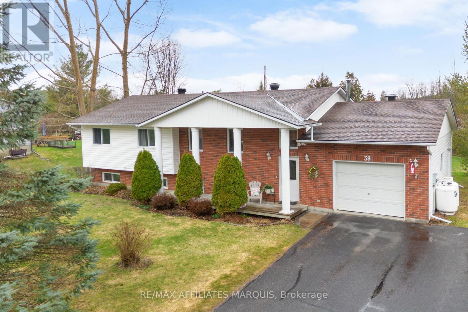 38 Wills Road, Rideau Lakes, Ontario  K7A 5B8 - Photo 1 - X13005796