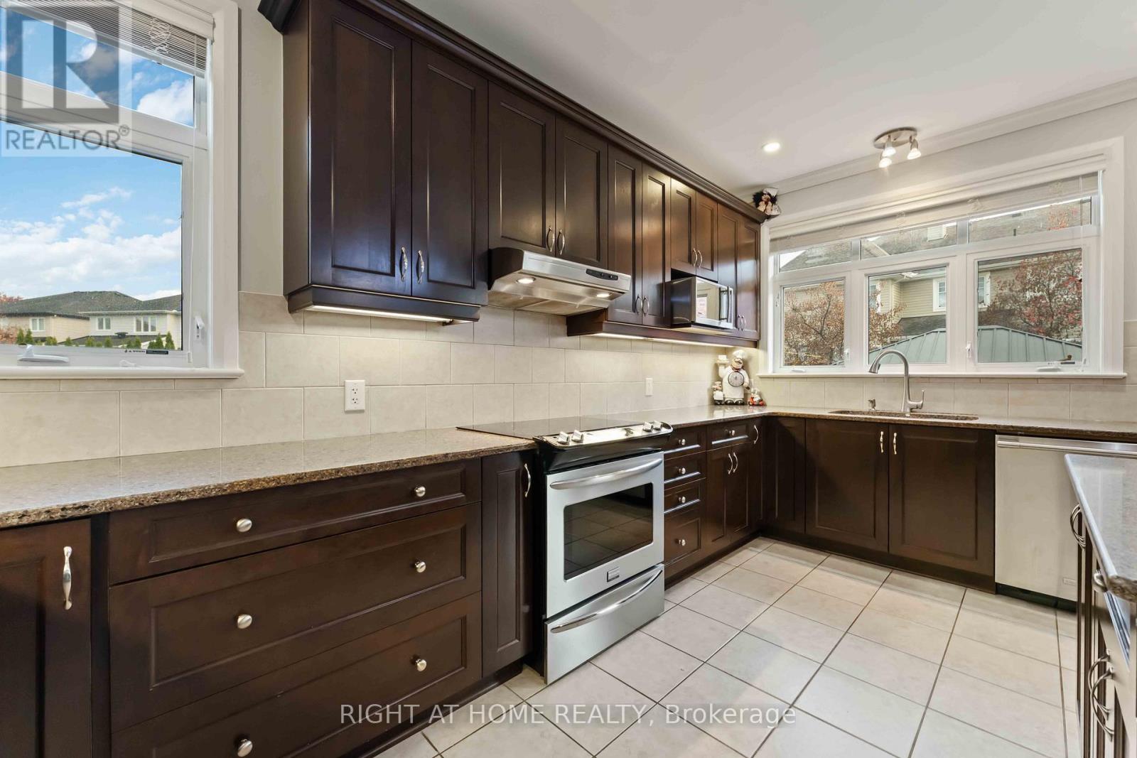 211 Denali Way, Ottawa, Ontario  K2S 0N1 - Photo 13 - X13005840