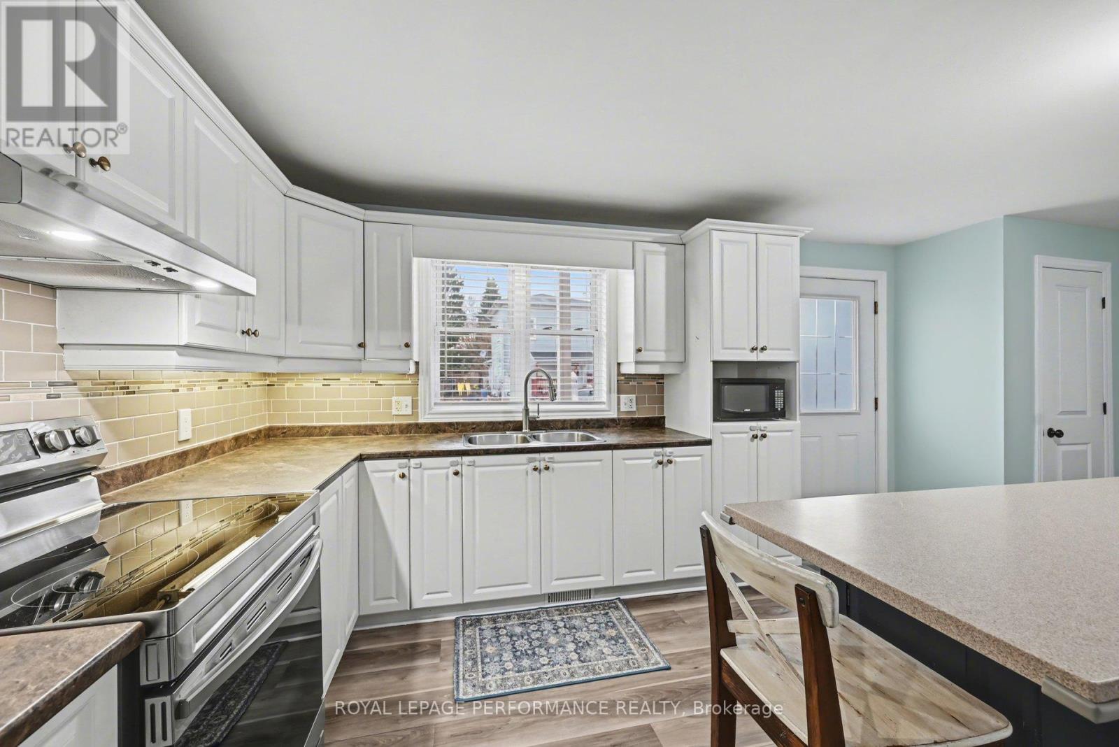 15 Forget Street, Russell, Ontario  K0A 1W0 - Photo 4 - X13005894