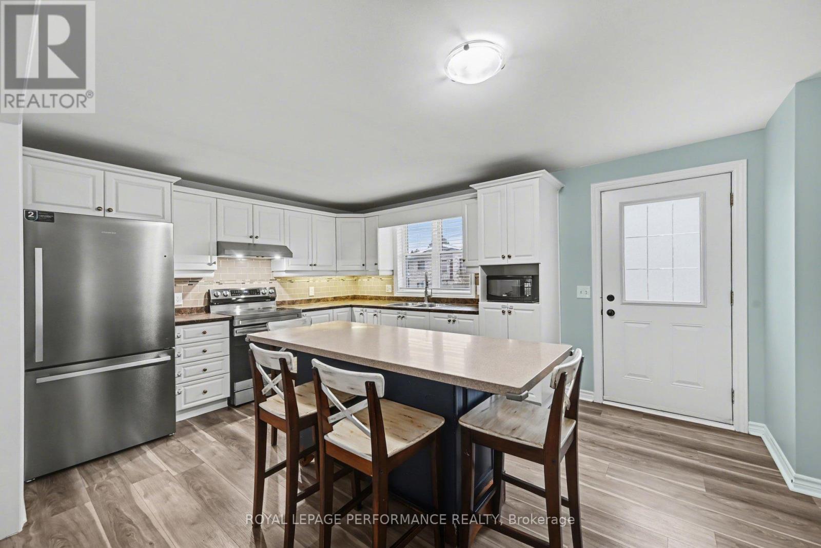 15 Forget Street, Russell, Ontario  K0A 1W0 - Photo 9 - X13005894