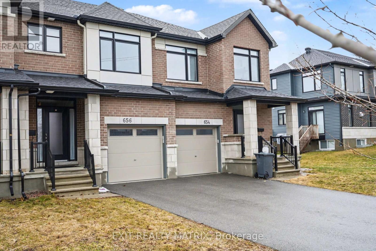 656 Putney Crescent W, Ottawa, Ontario  K2S 2N7 - Photo 3 - X13006052