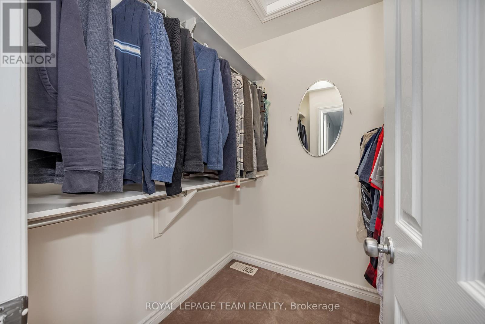 217 Hunterbrook Street, Ottawa, Ontario  K2K 0E6 - Photo 15 - X13006092