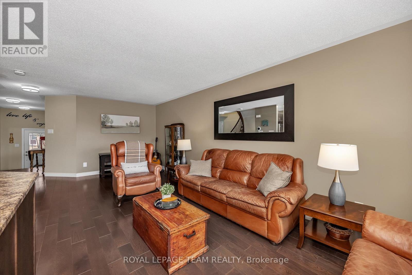 217 Hunterbrook Street, Ottawa, Ontario  K2K 0E6 - Photo 4 - X13006092