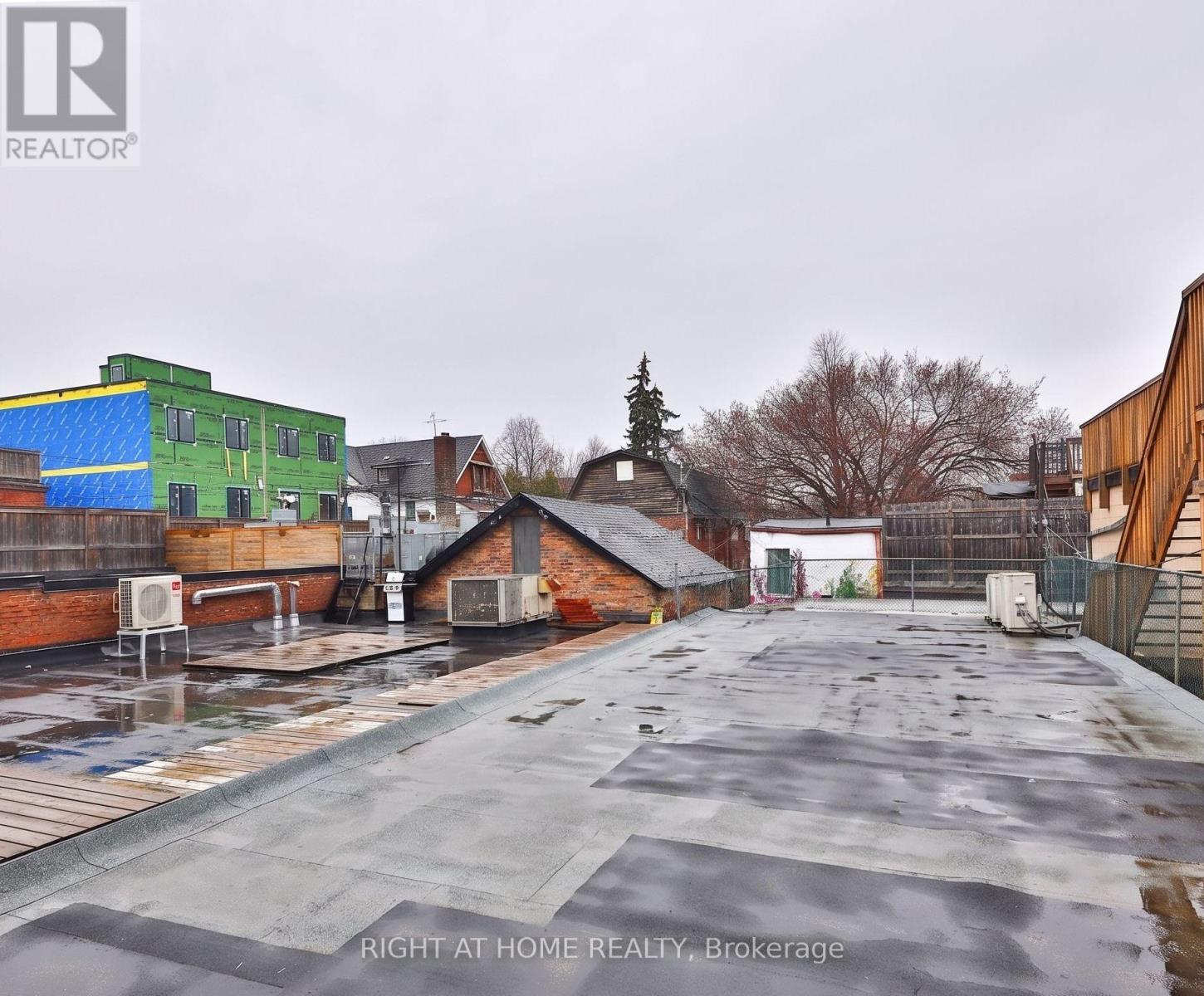 2f - 552 College Street, Toronto, Ontario  M6G 1B1 - Photo 10 - C13005764