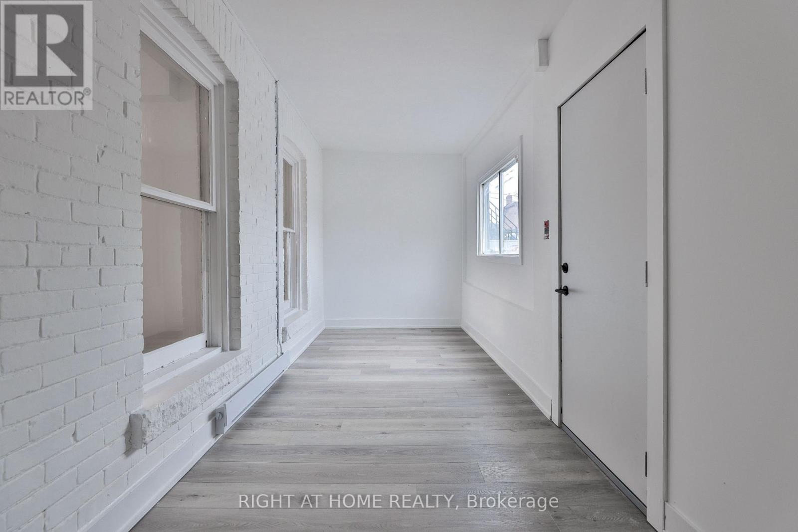 2f - 552 College Street, Toronto, Ontario  M6G 1B1 - Photo 5 - C13005764