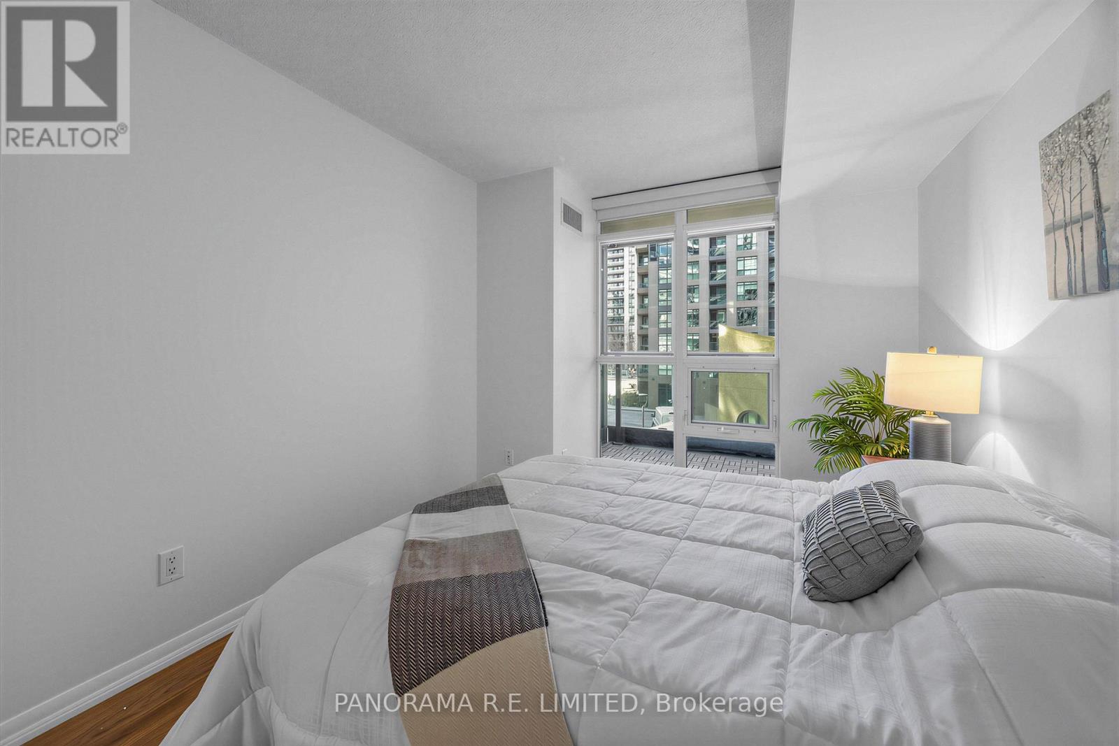 306 - 231 Fort York Boulevard, Toronto, Ontario  M5V 1B2 - Photo 10 - C13005772