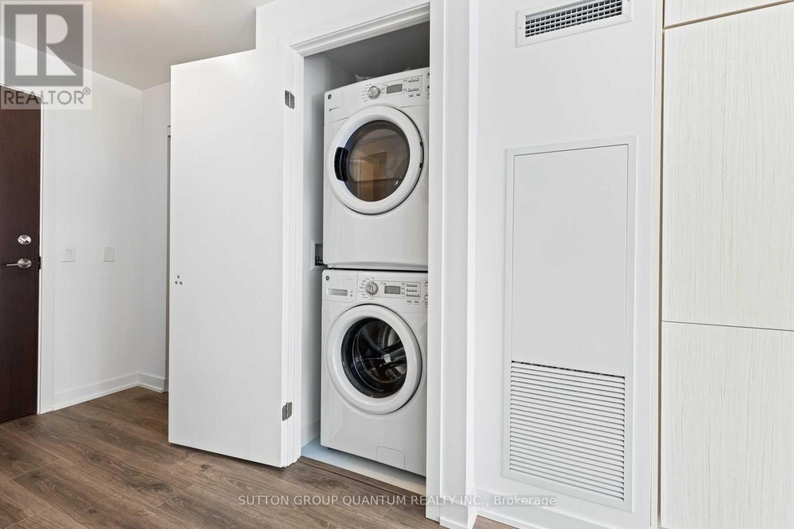 1002 - 38 Iannuzzi Street, Toronto, Ontario  M5V 0S2 - Photo 13 - C13005992