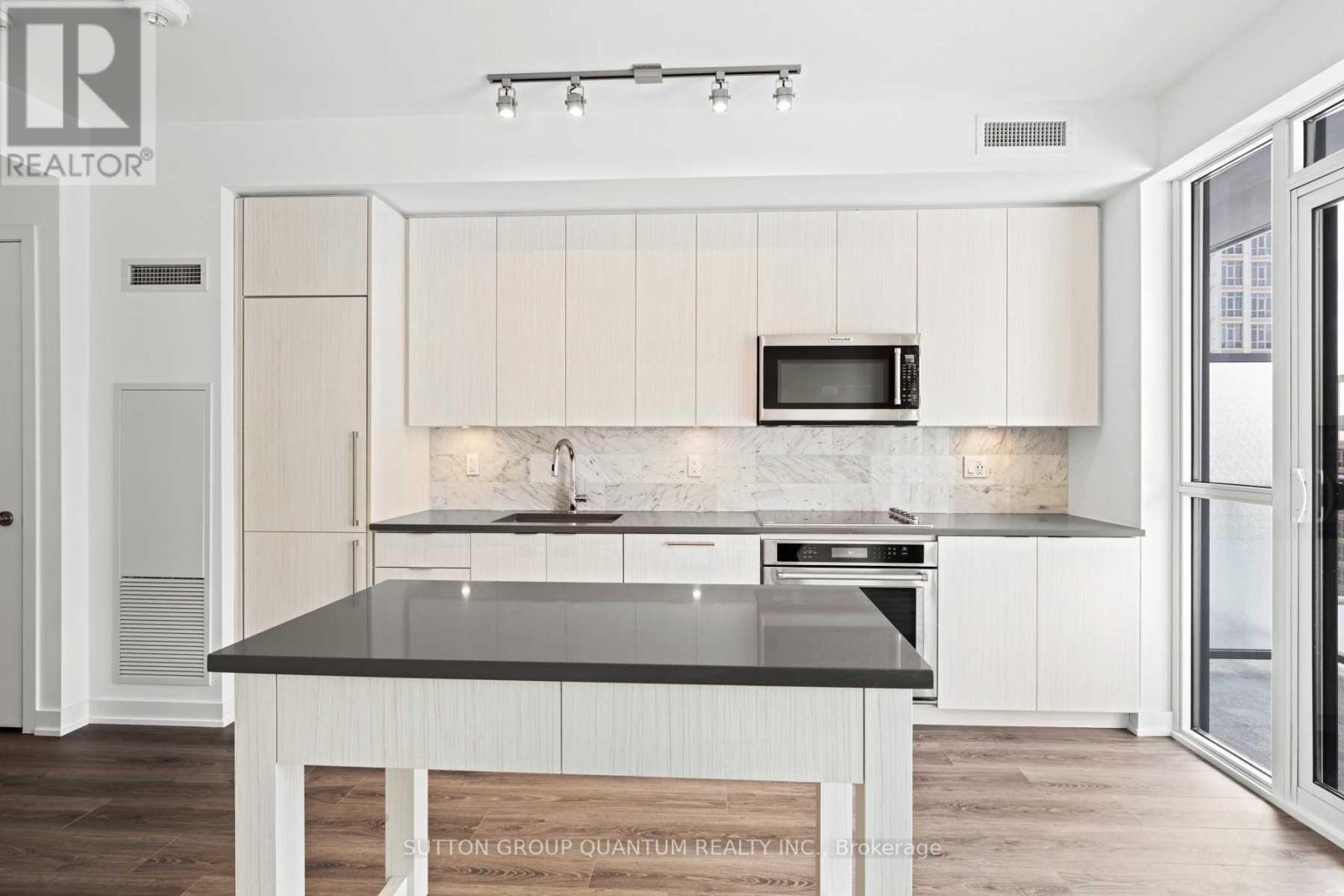 1002 - 38 Iannuzzi Street, Toronto, Ontario  M5V 0S2 - Photo 9 - C13005992