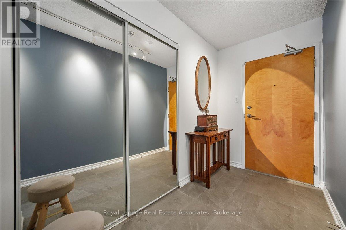 804 - 39 Parliament Street, Toronto, Ontario  M5A 4R2 - Photo 3 - C13006010