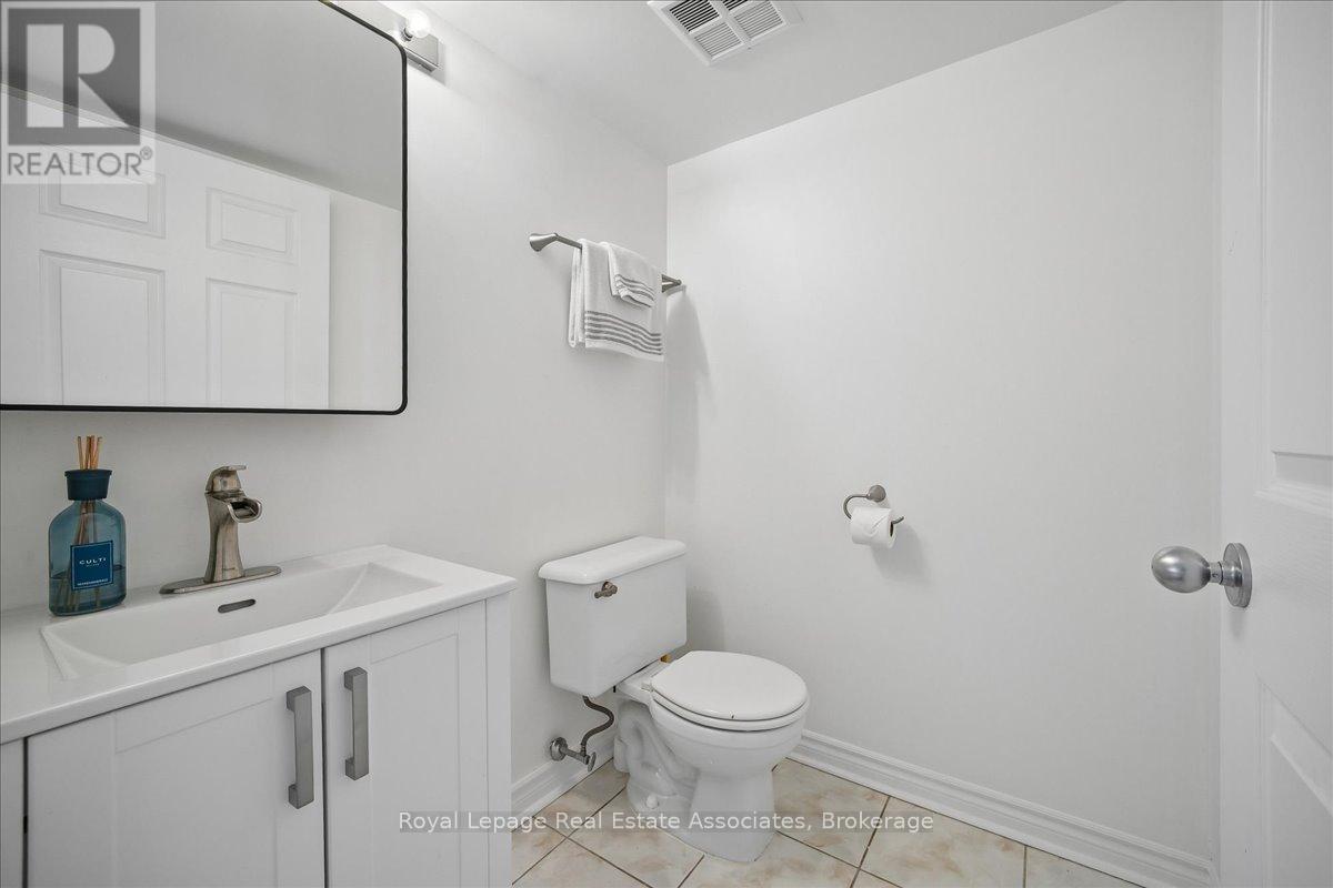 804 - 39 Parliament Street, Toronto, Ontario  M5A 4R2 - Photo 33 - C13006010