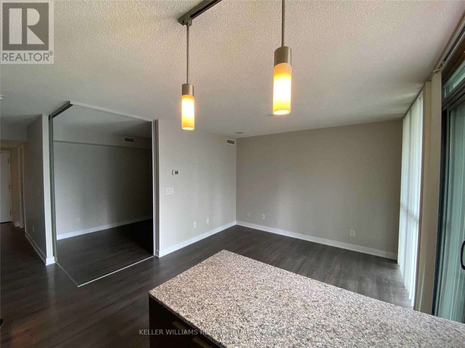 1410 - 110 Charles Street E, Toronto, Ontario  M4Y 1T5 - Photo 11 - C13006034