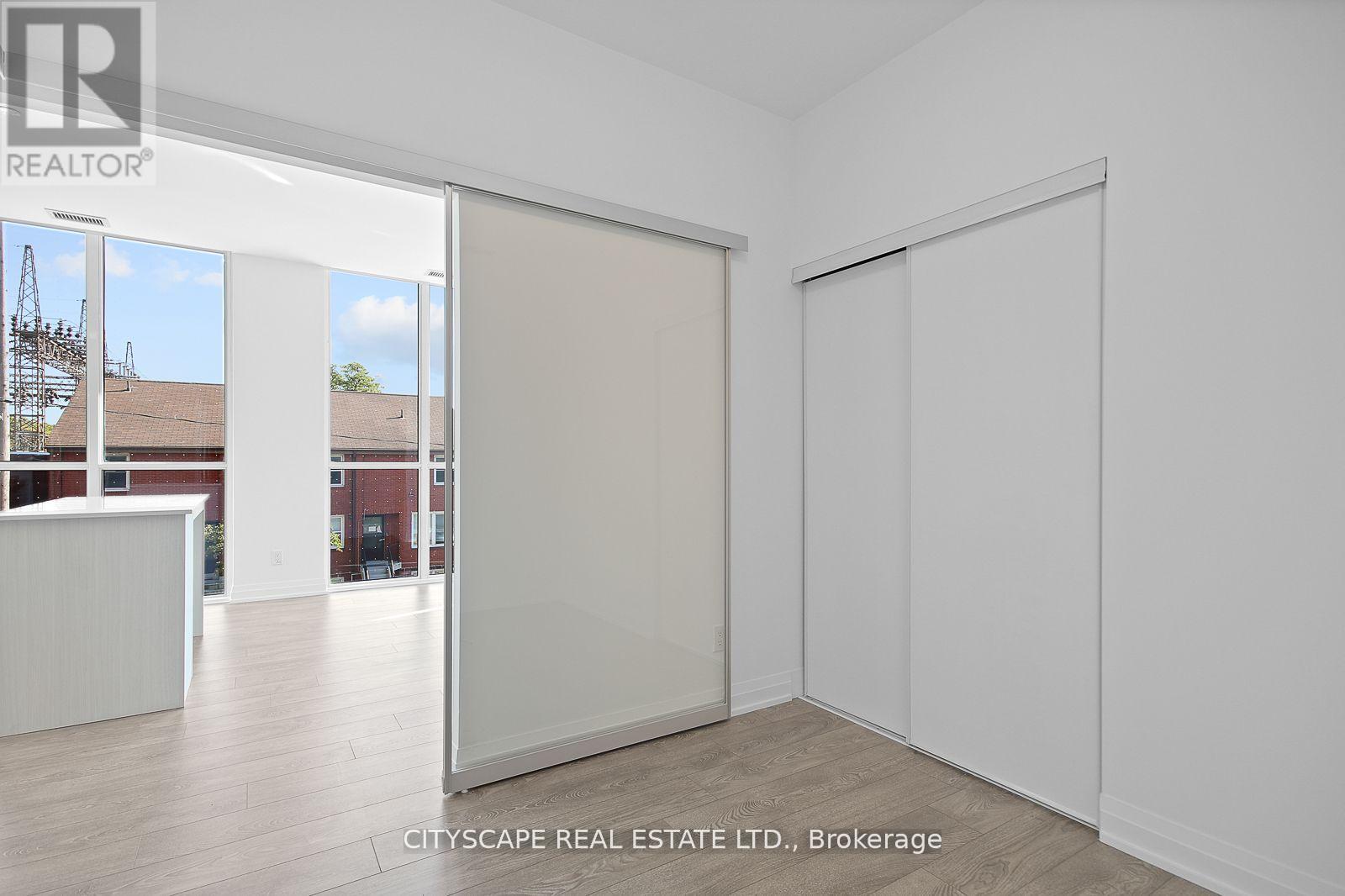 217 - 286 Main Street, Toronto, Ontario  M4C 0B3 - Photo 10 - E13005708