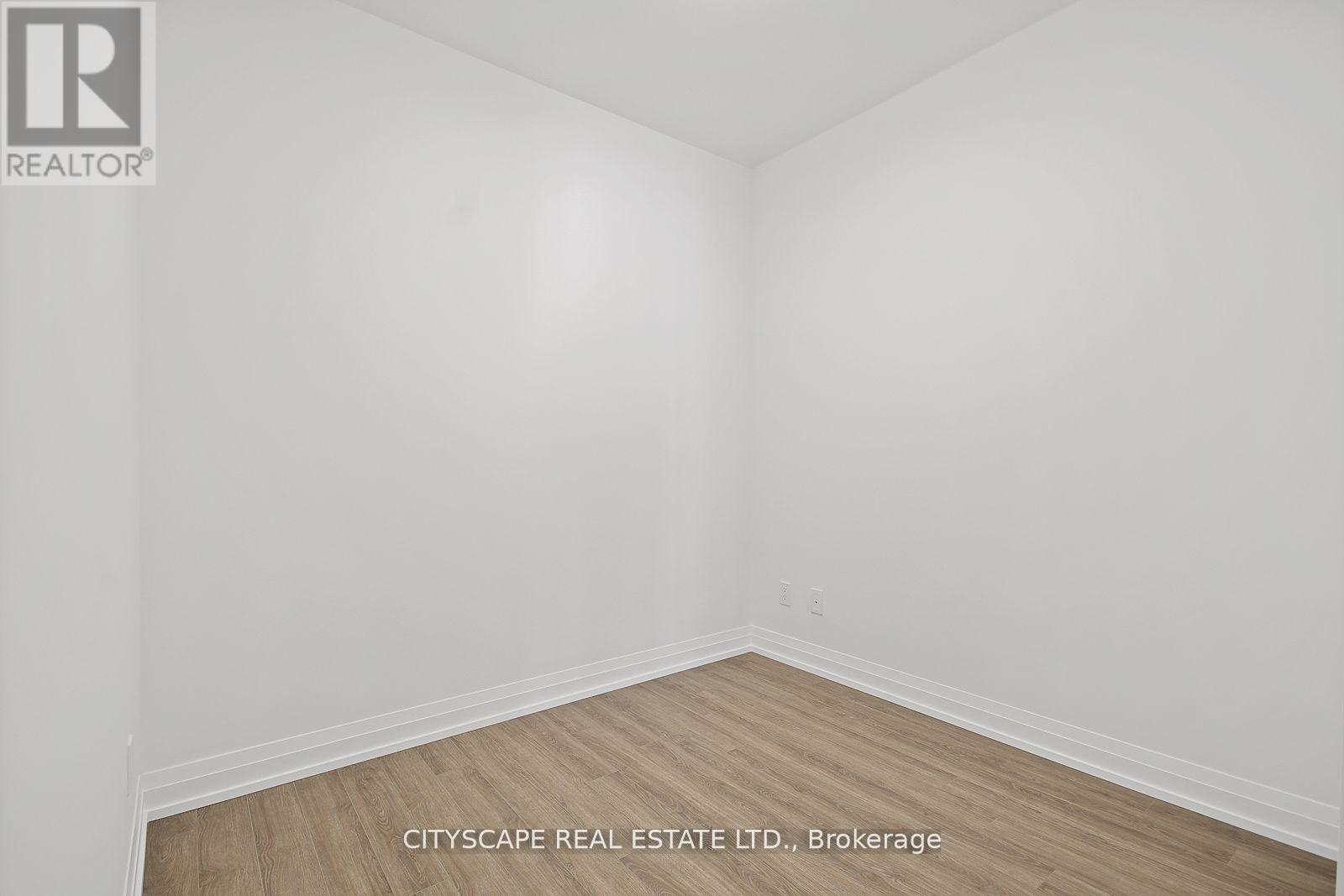 1811 - 286 Main Street, Toronto, Ontario  M4C 4X4 - Photo 4 - E13005784