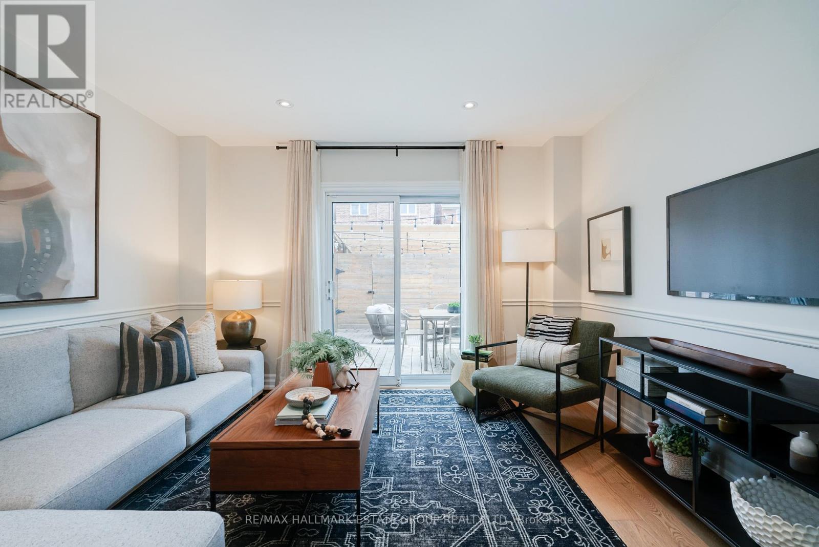 31 Unity Road, Toronto, Ontario  M4J 5A3 - Photo 11 - E13005872