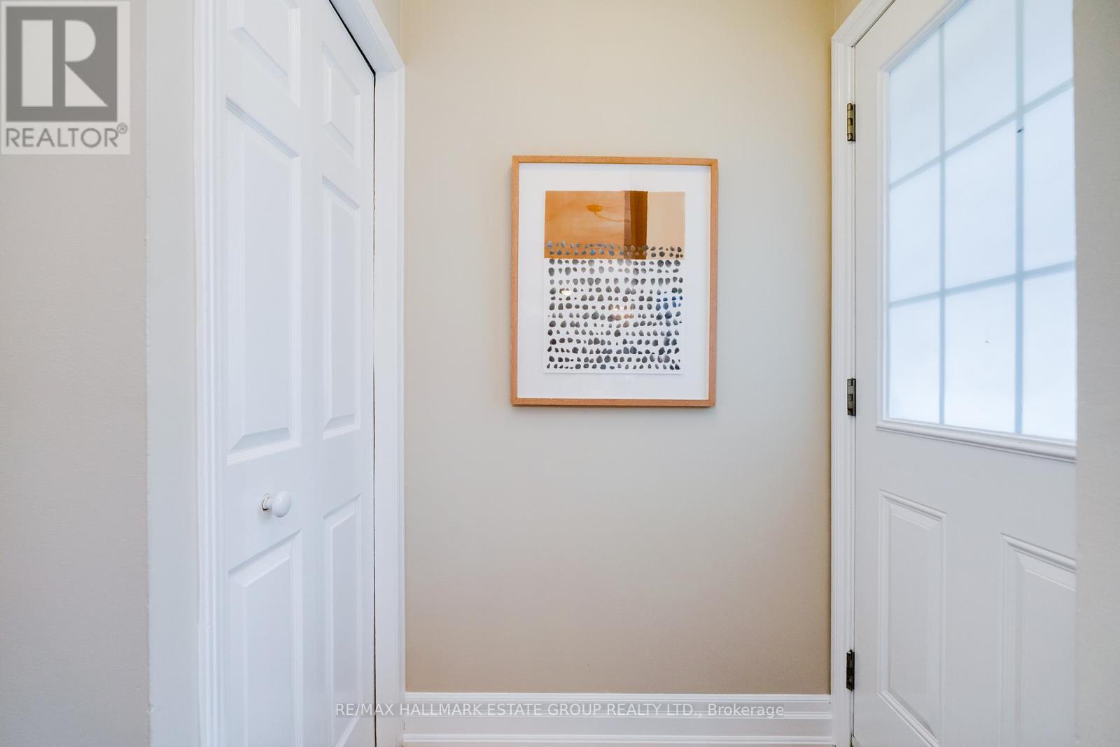 31 Unity Road, Toronto, Ontario  M4J 5A3 - Photo 4 - E13005872