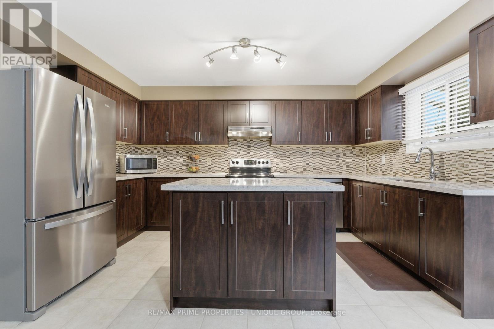 1518 Rawlings Drive, Pickering, Ontario  L1V 5A5 - Photo 18 - E13005886