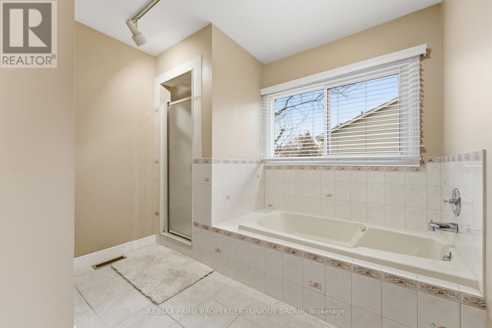 1518 Rawlings Drive, Pickering, Ontario  L1V 5A5 - Photo 27 - E13005886