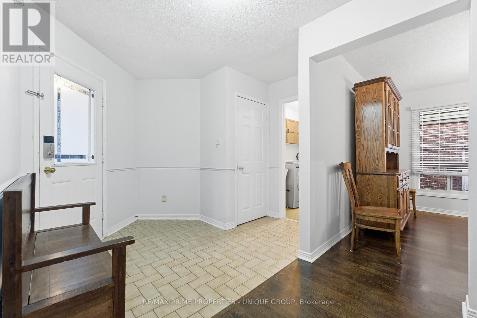 1518 Rawlings Drive, Pickering, Ontario  L1V 5A5 - Photo 4 - E13005886