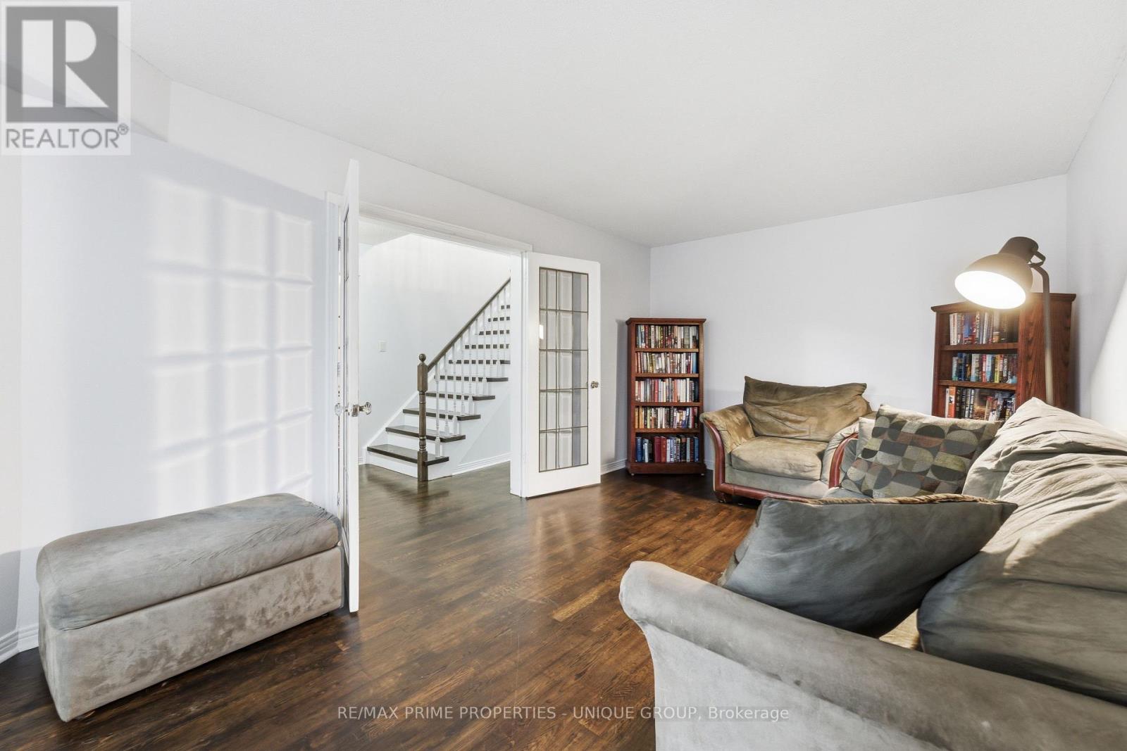 1518 Rawlings Drive, Pickering, Ontario  L1V 5A5 - Photo 7 - E13005886