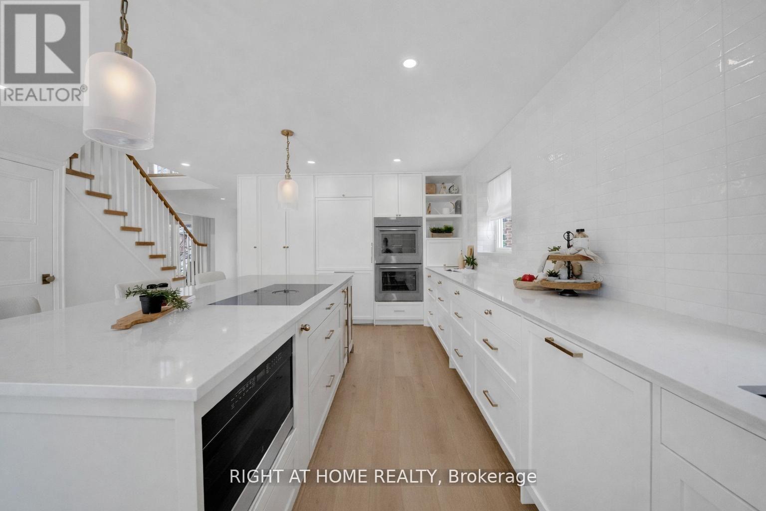 527 Beech Street E, Whitby, Ontario  L1N 7R1 - Photo 7 - E13005904