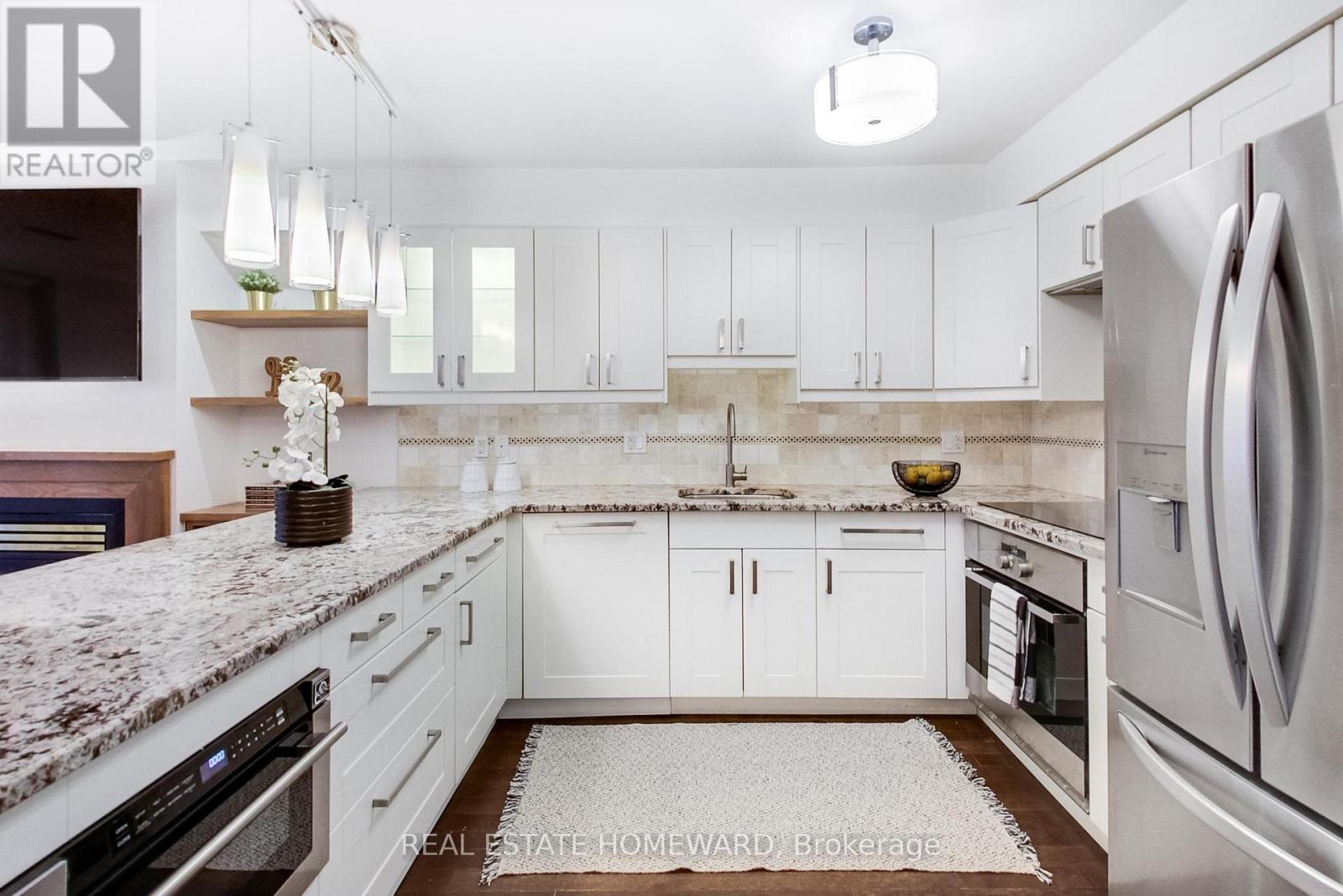 101 - 2371 Queen Street E, Toronto, Ontario  M4E 1H2 - Photo 12 - E13005928