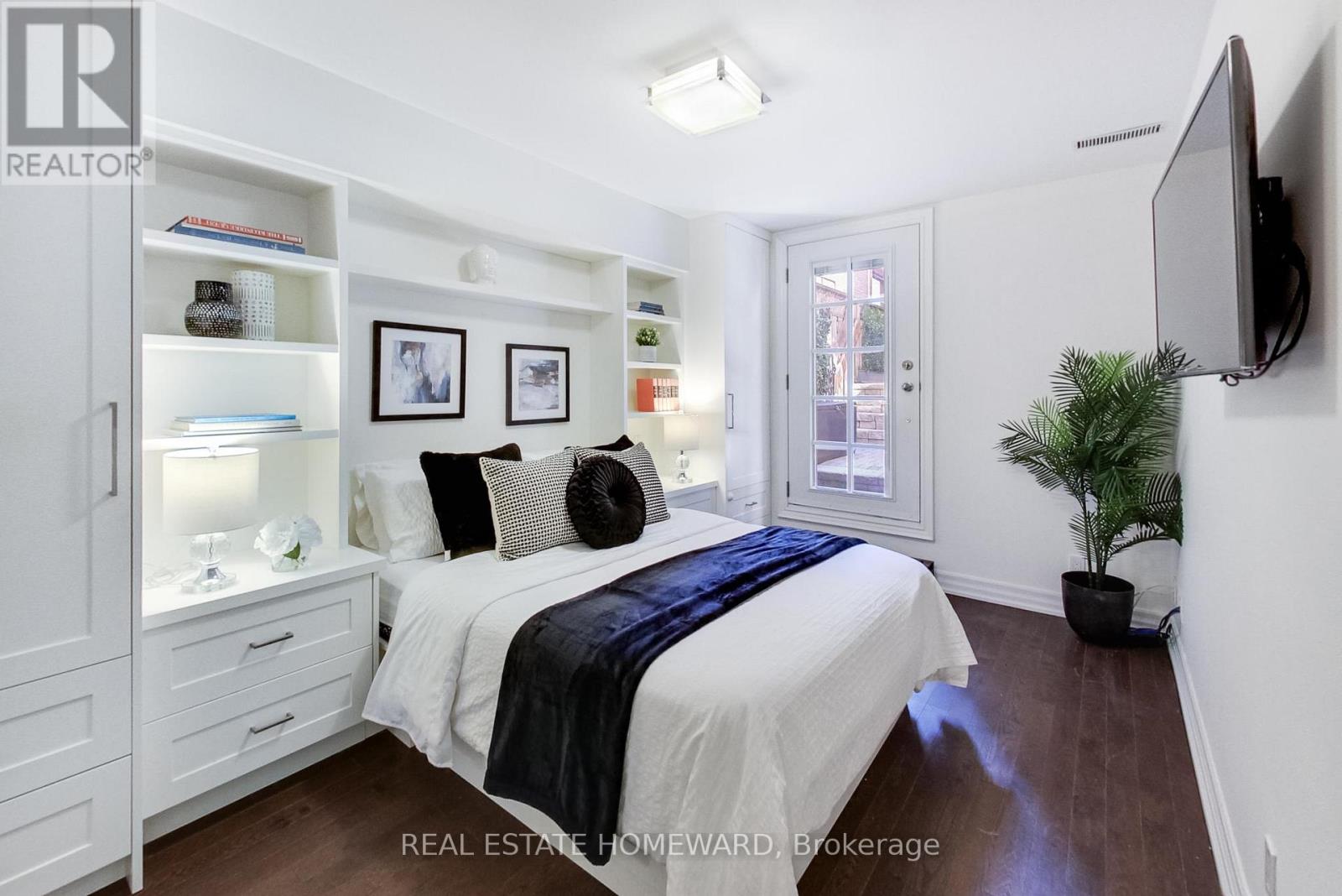 101 - 2371 Queen Street E, Toronto, Ontario  M4E 1H2 - Photo 17 - E13005928