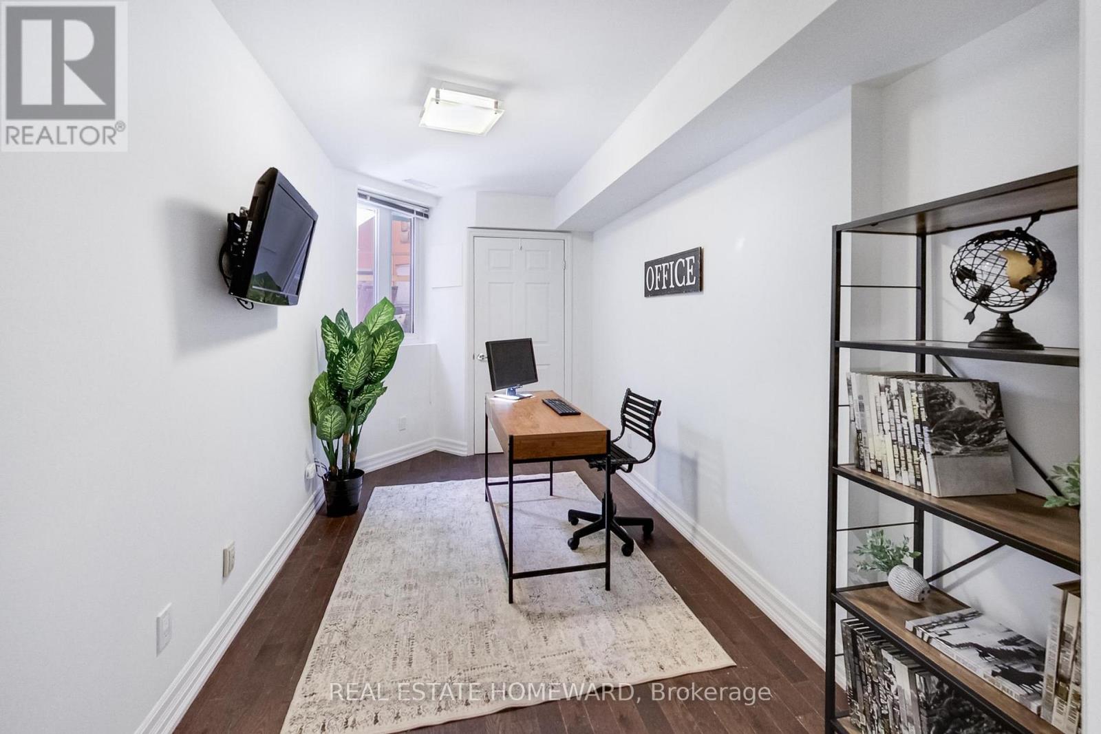 101 - 2371 Queen Street E, Toronto, Ontario  M4E 1H2 - Photo 19 - E13005928