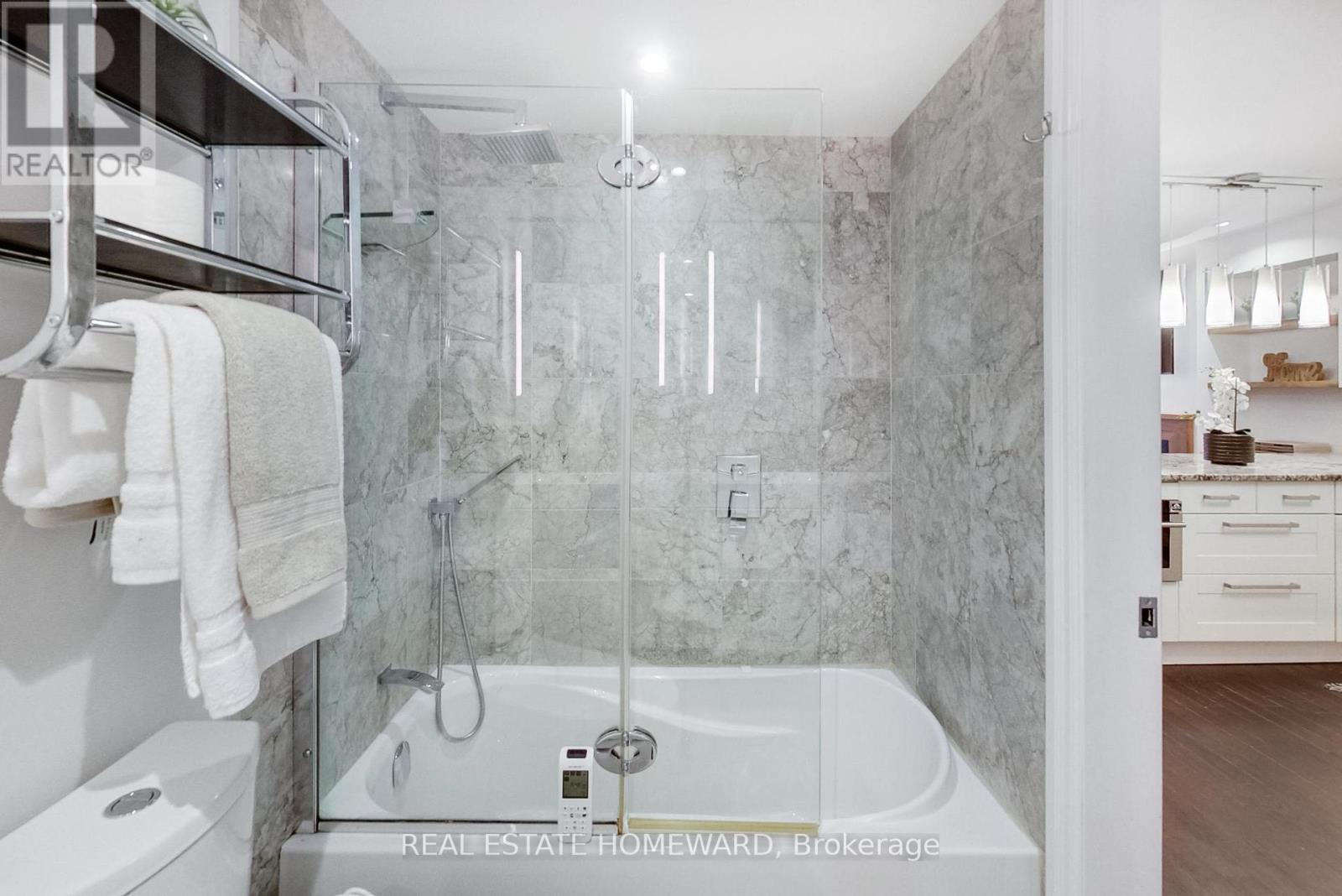 101 - 2371 Queen Street E, Toronto, Ontario  M4E 1H2 - Photo 21 - E13005928