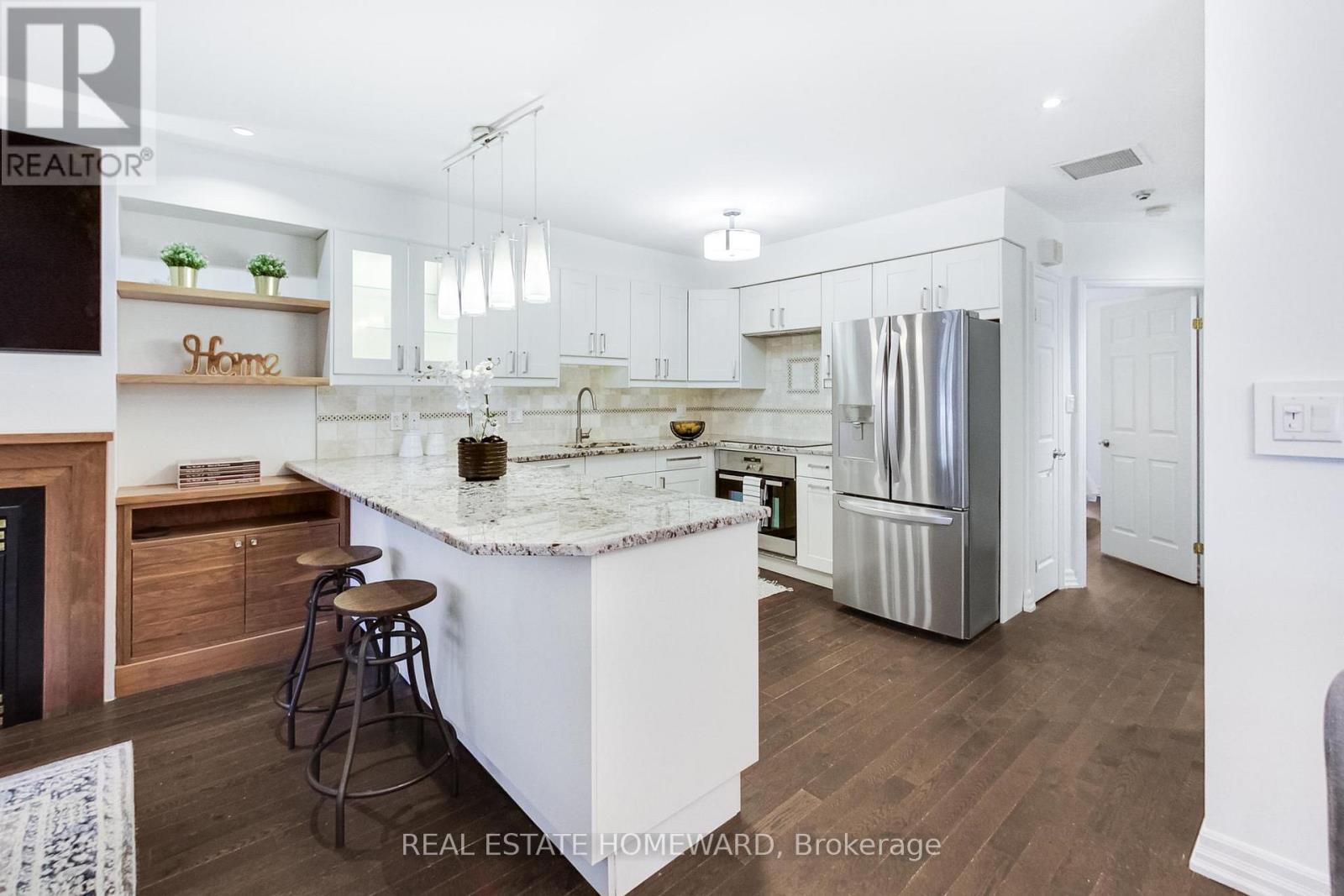 101 - 2371 Queen Street E, Toronto, Ontario  M4E 1H2 - Photo 9 - E13005928