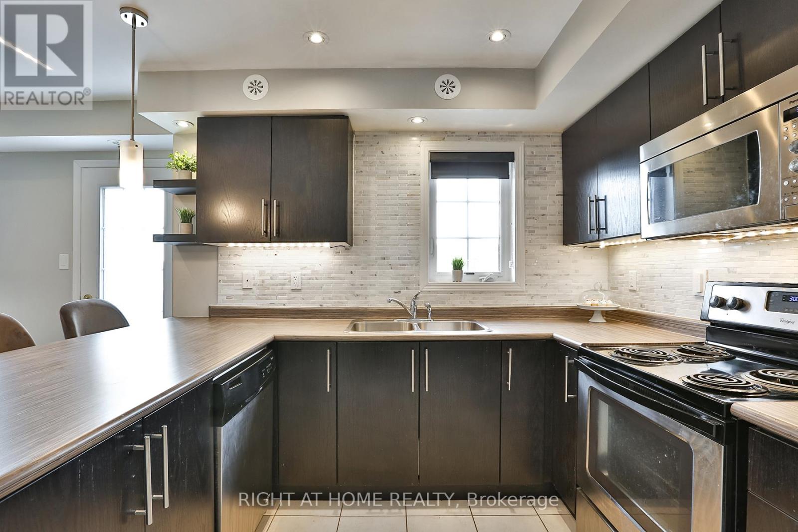 168 Kingston Road W, Ajax, Ontario L1T 0M9 - Photo 11 - E13005986