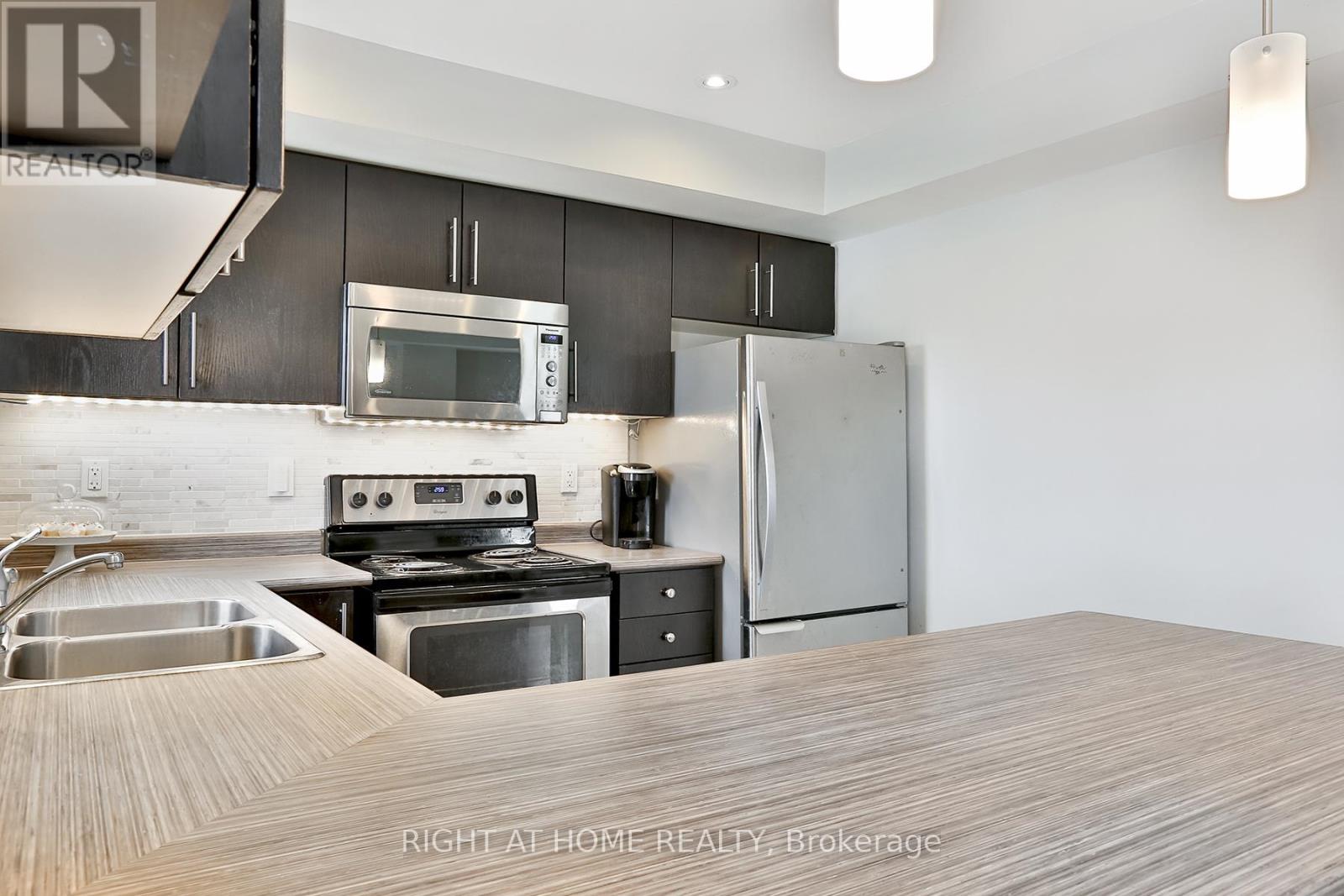 168 Kingston Road W, Ajax, Ontario L1T 0M9 - Photo 8 - E13005986