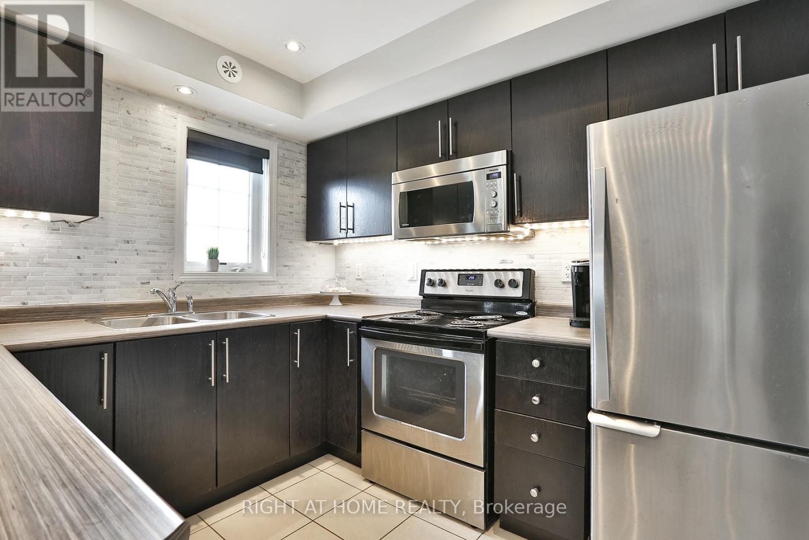 168 Kingston Road W, Ajax, Ontario L1T 0M9 - Photo 9 - E13005986