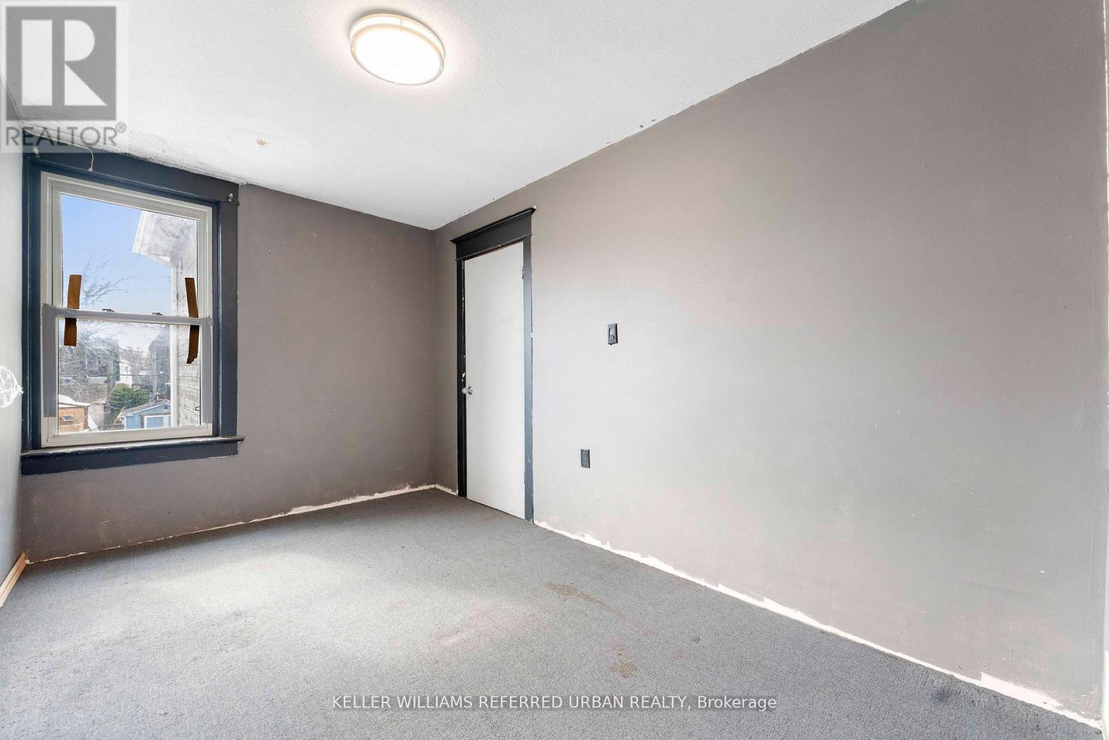 8 Woodlee Road, Toronto, Ontario  M4E 2R1 - Photo 17 - E13006040