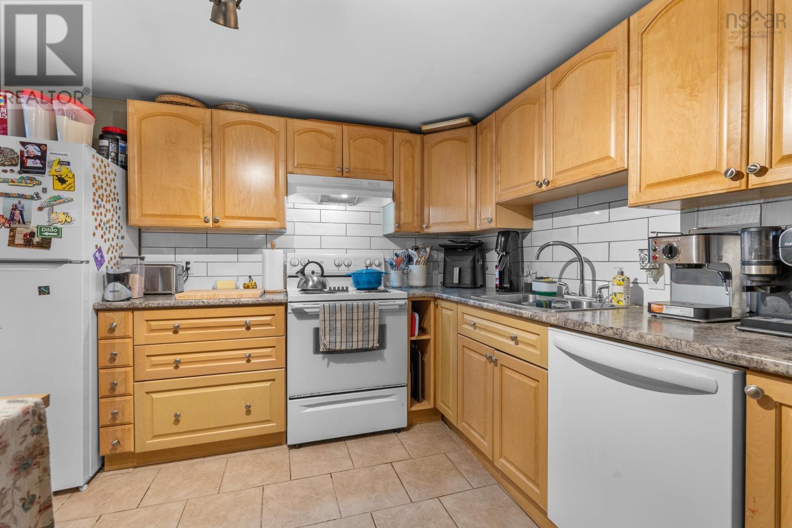 11 A&b Provost Street, Dartmouth, Nova Scotia  B2W 1B5 - Photo 26 - 202607601