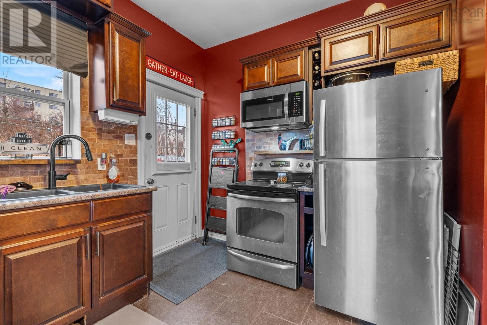 11 A&b Provost Street, Dartmouth, Nova Scotia  B2W 1B5 - Photo 8 - 202607601