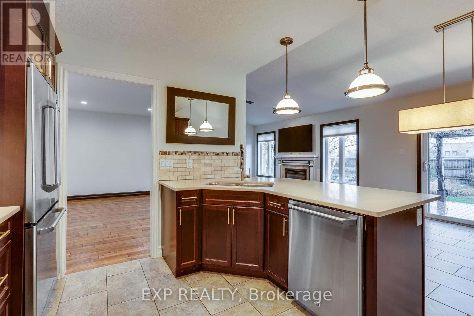 2701 Bateman Trail, London South, Ontario  N6L 0A9 - Photo 16 - X12577642