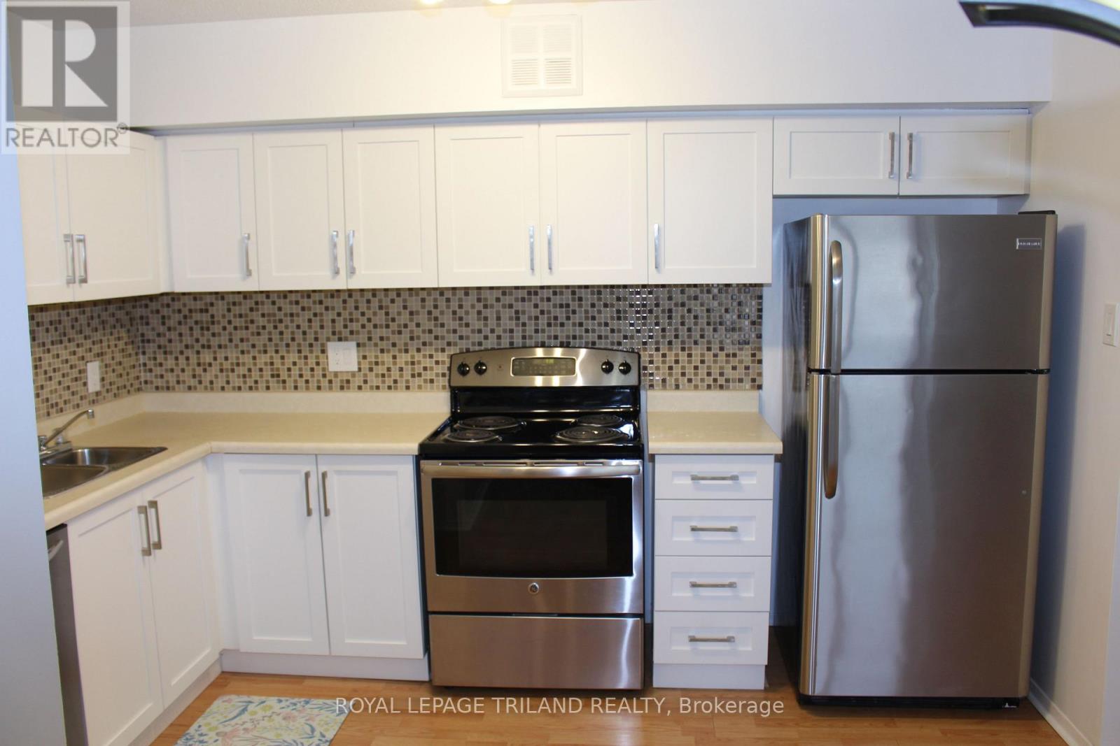 218 - 9 Jacksway Crescent, London North, Ontario  N5X 3T7 - Photo 4 - X12985092