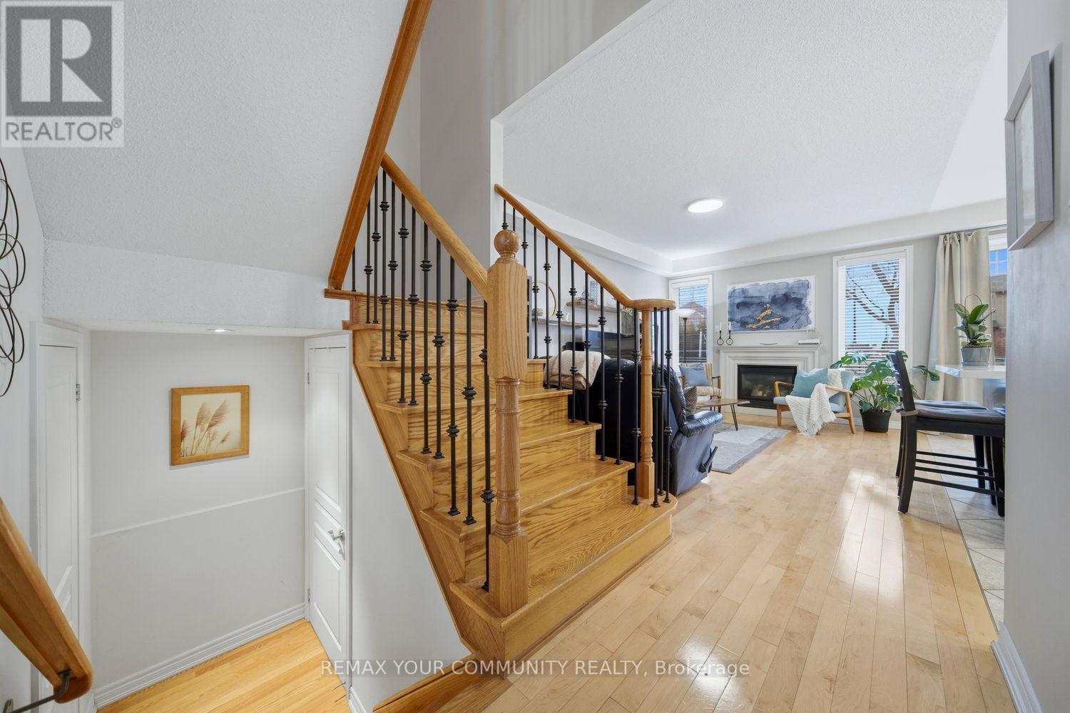 213 Shirrick Drive, Richmond Hill, Ontario  L4E 4Y4 - Photo 12 - N13005746