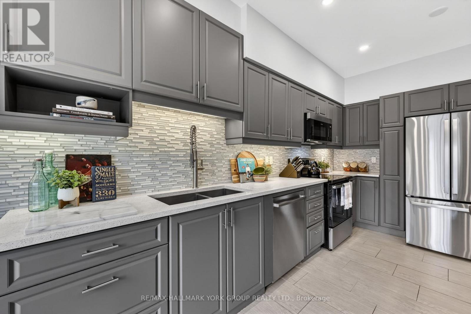 540 Greig Circle, Newmarket, Ontario  L3Y 8S6 - Photo 15 - N13005762