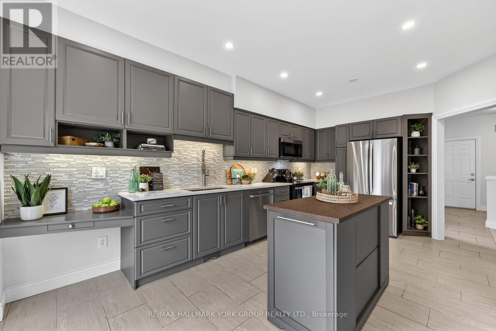 540 Greig Circle, Newmarket, Ontario  L3Y 8S6 - Photo 17 - N13005762