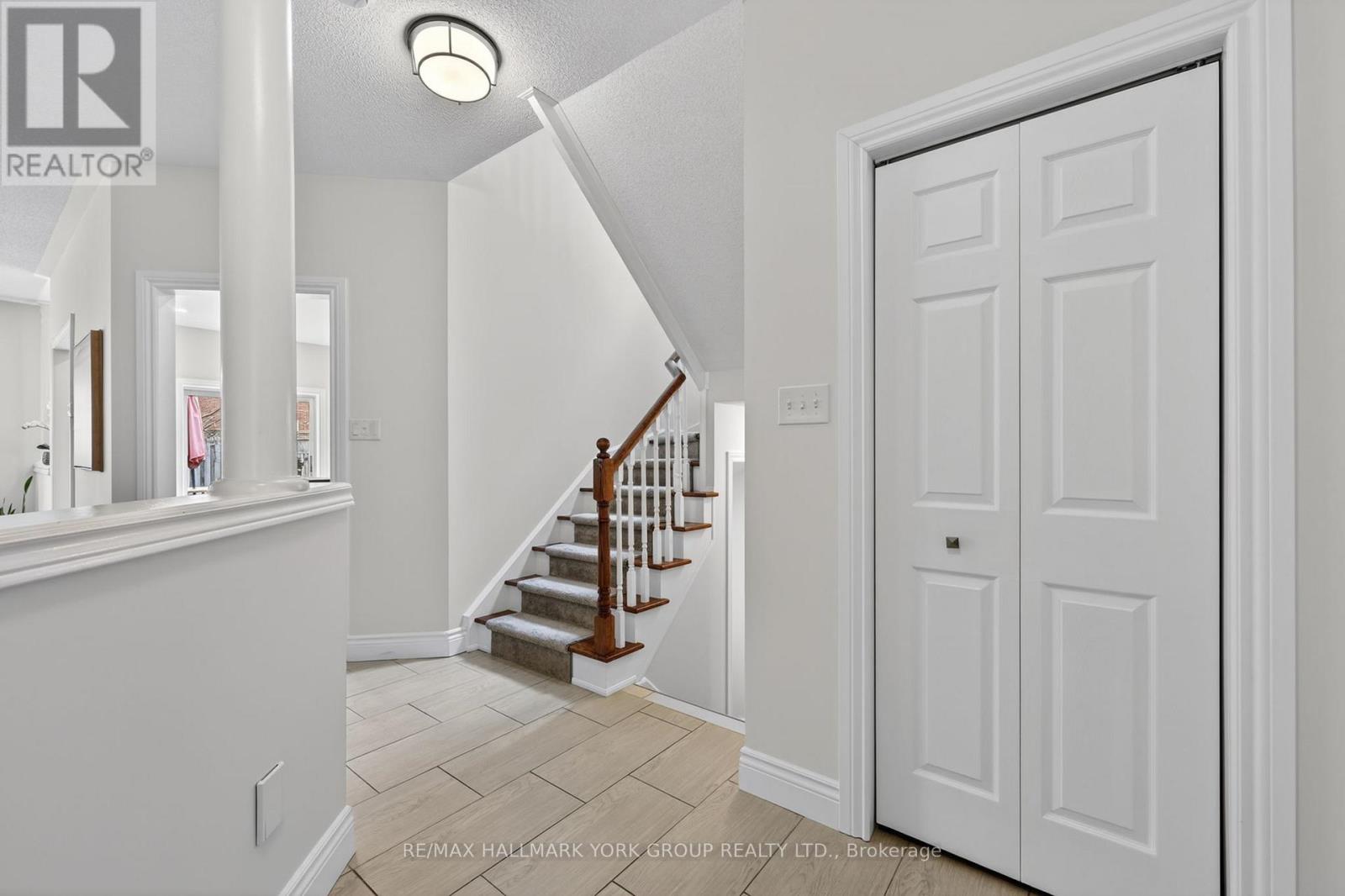 540 Greig Circle, Newmarket, Ontario  L3Y 8S6 - Photo 18 - N13005762