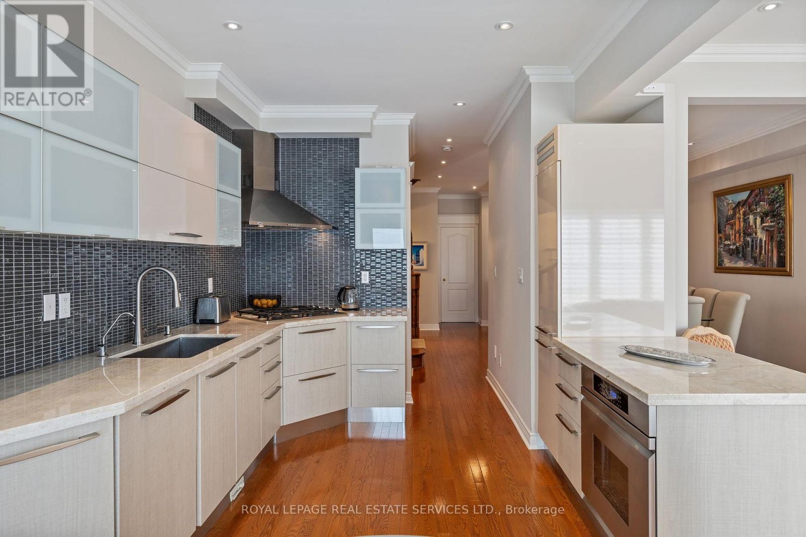 140 Kingsbridge Circle, Vaughan, Ontario  L4J 8P2 - Photo 9 - N13005776