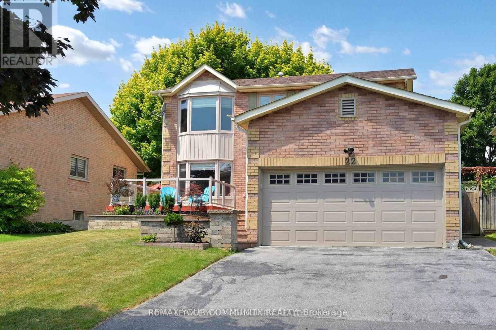 22 HULST DRIVE, Bradford West Gwillimbury, Ontario