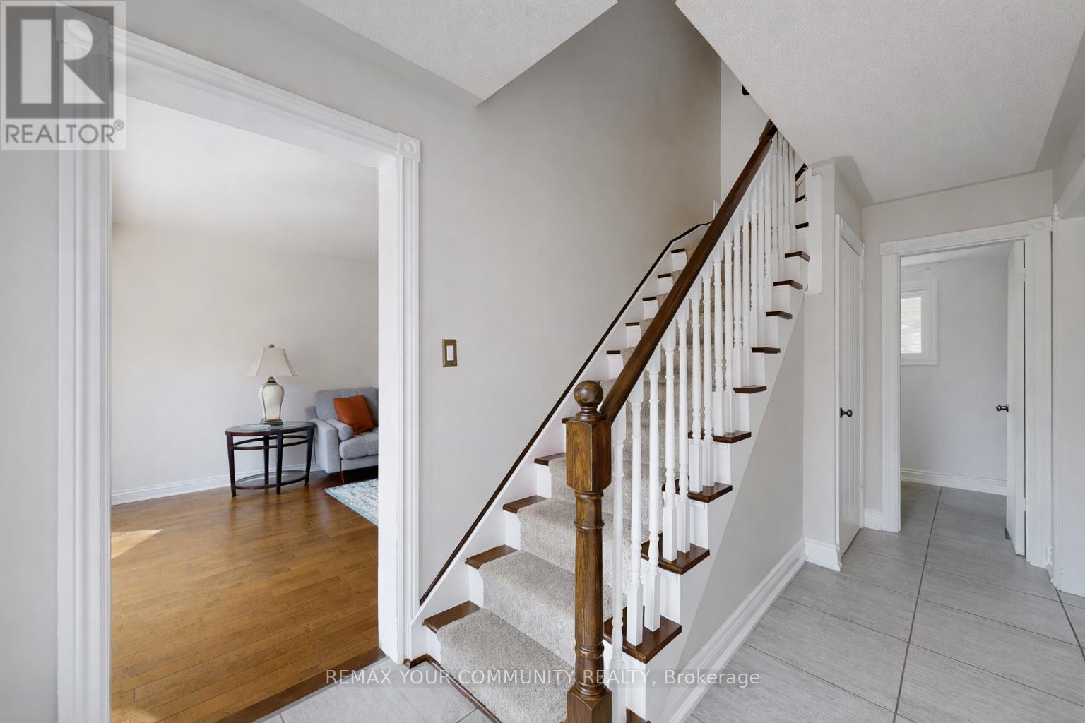 22 Hulst Drive, Bradford West Gwillimbury, Ontario  L3Z 2T3 - Photo 18 - N13005916