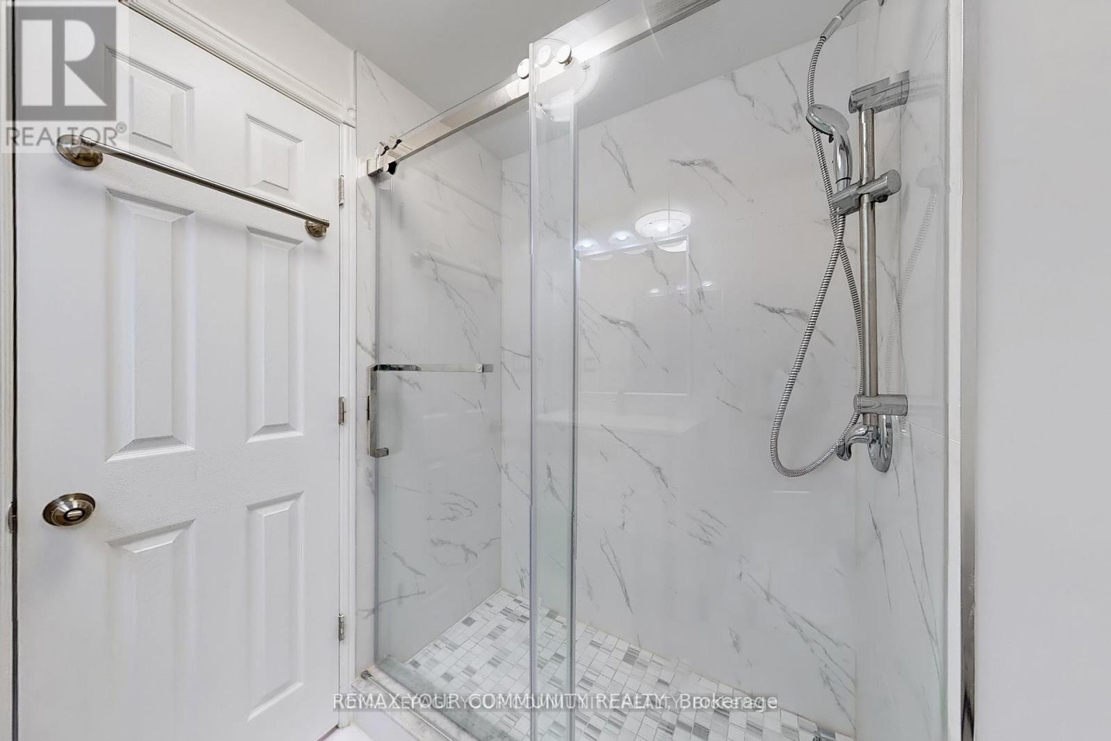 22 Hulst Drive, Bradford West Gwillimbury, Ontario  L3Z 2T3 - Photo 24 - N13005916